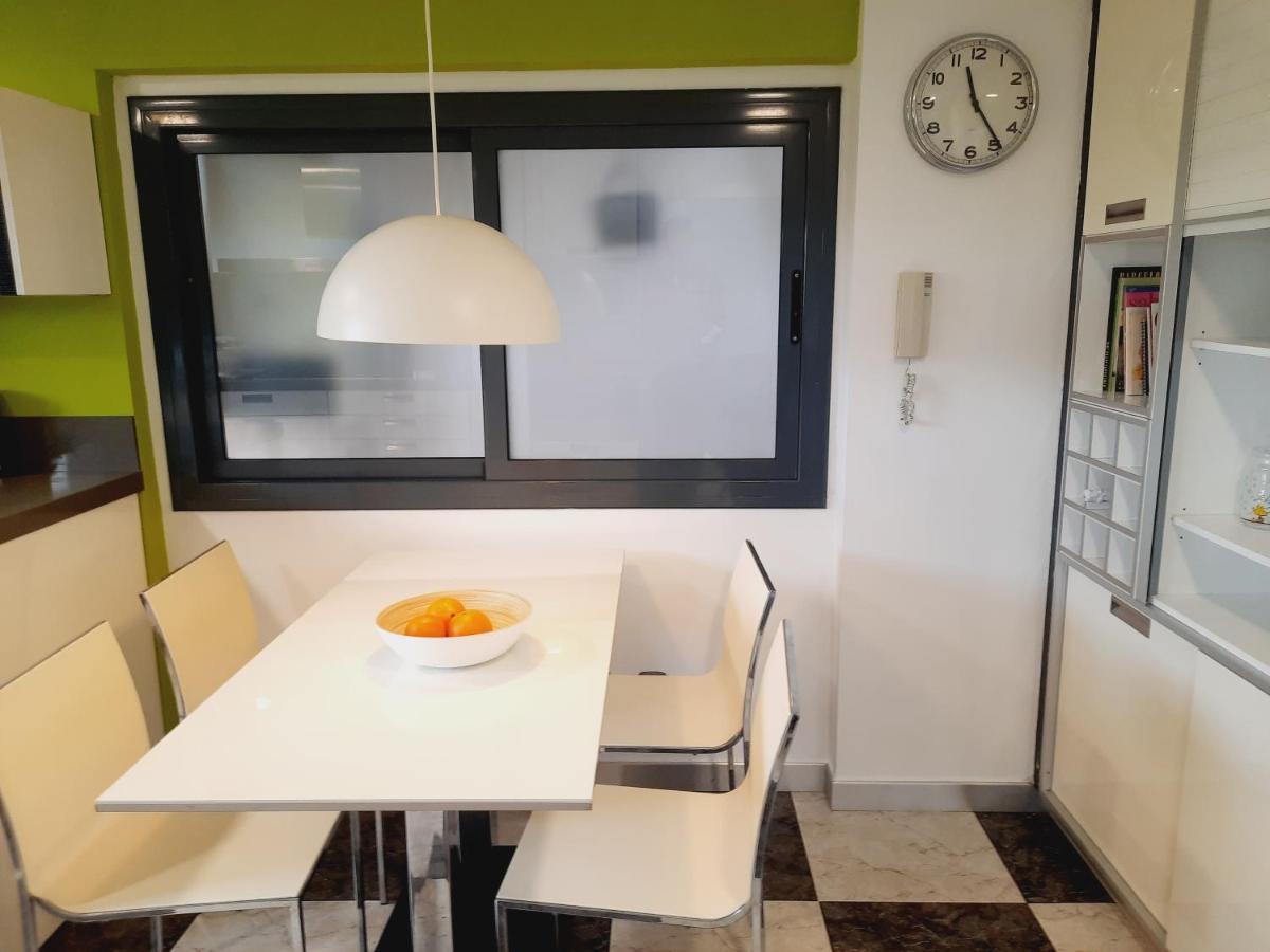 מזנואו Bright Apartment Near The Beach And Barcelona By Train מראה חיצוני תמונה