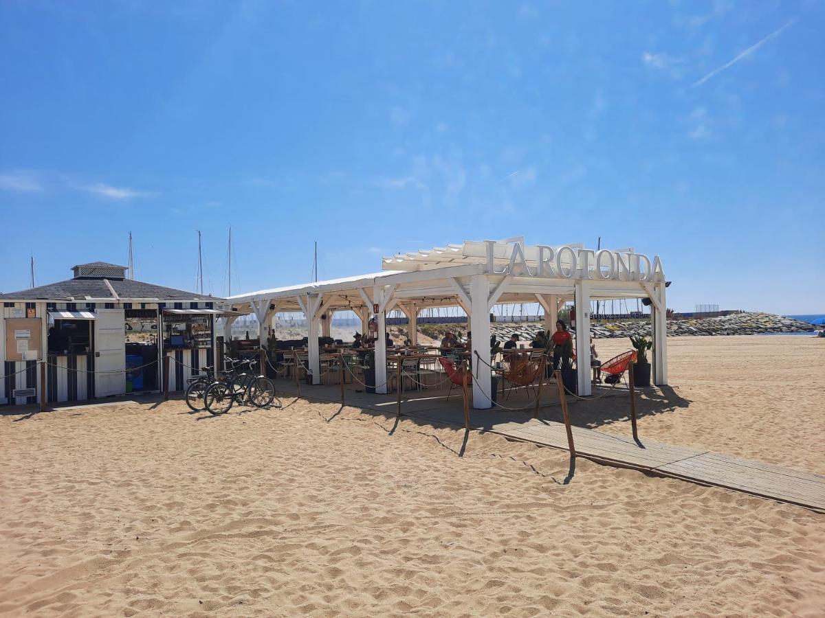 מזנואו Bright Apartment Near The Beach And Barcelona By Train מראה חיצוני תמונה