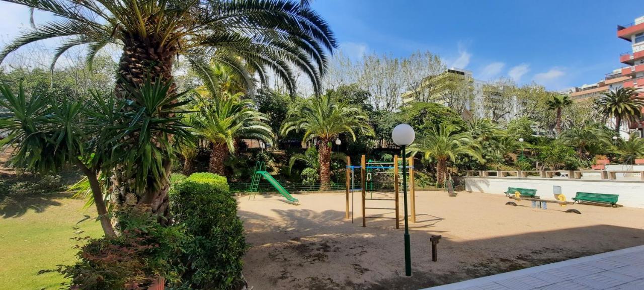 מזנואו Bright Apartment Near The Beach And Barcelona By Train מראה חיצוני תמונה